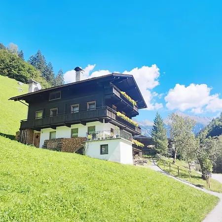 In Tirol By Zillertal Slopes, Cleaning Included Semesterbostad *